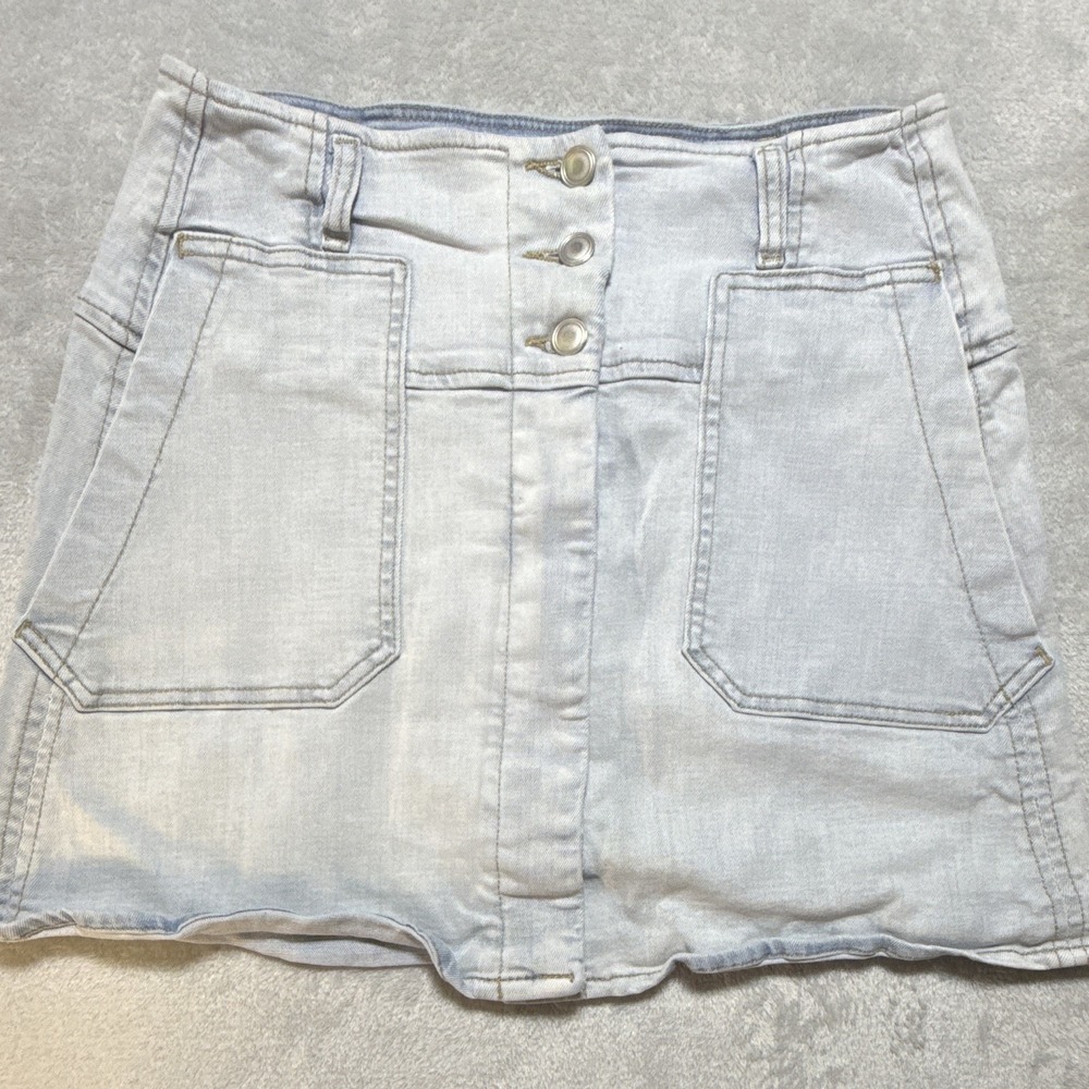 a loves a Women's Light Blue Denim Mini Skirt Size S Solid Button-Front